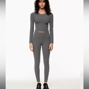 Aritzia Tna butter asset hi rise pocket legging NWT